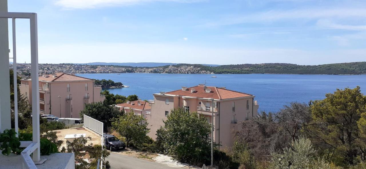 Apartman Mikola With Sea View Трогир Экстерьер фото